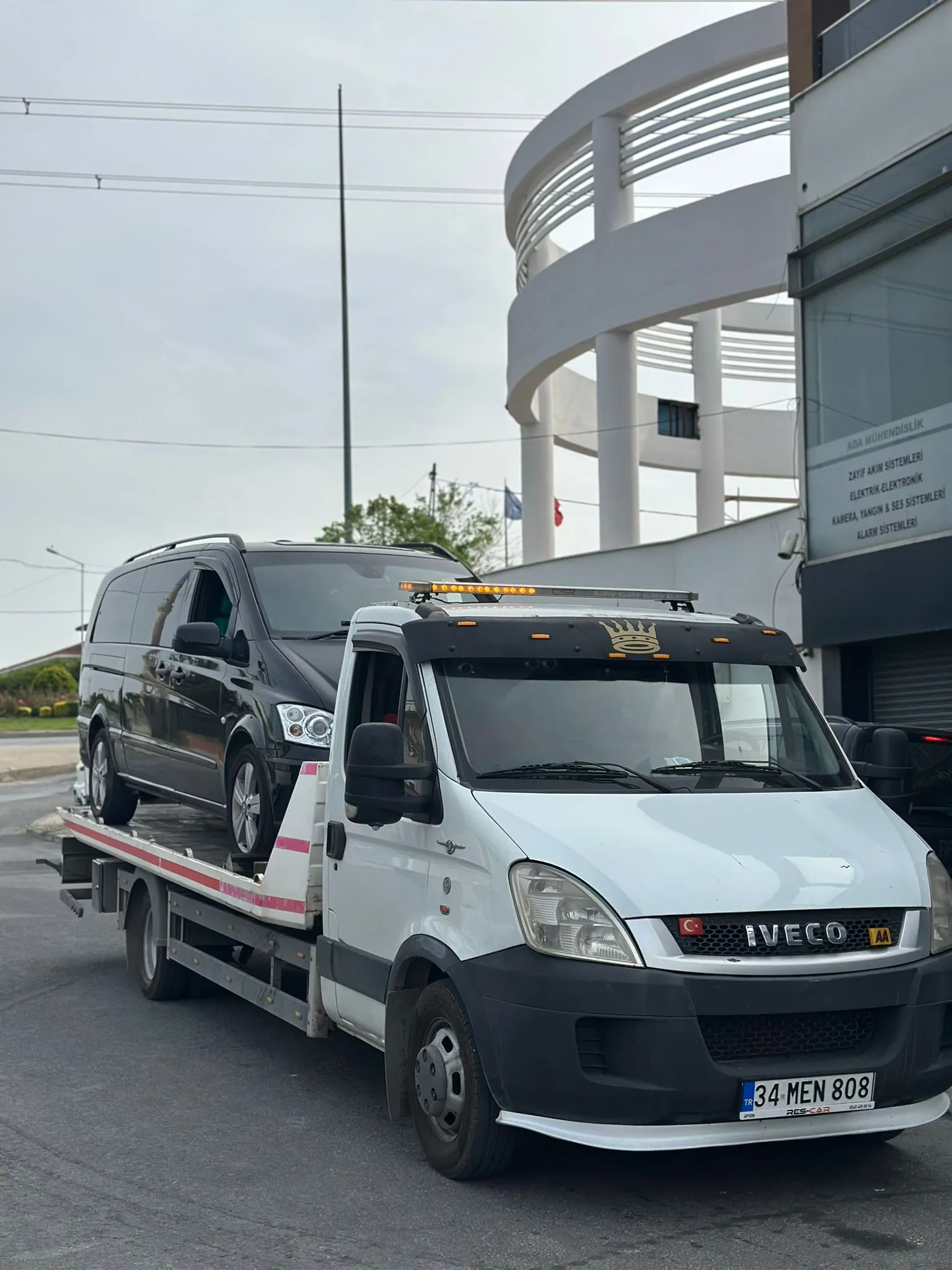 Arnavutköy Oto Çekici - AKYILDIZ OTO KURTARICI Modern Araç Filosu